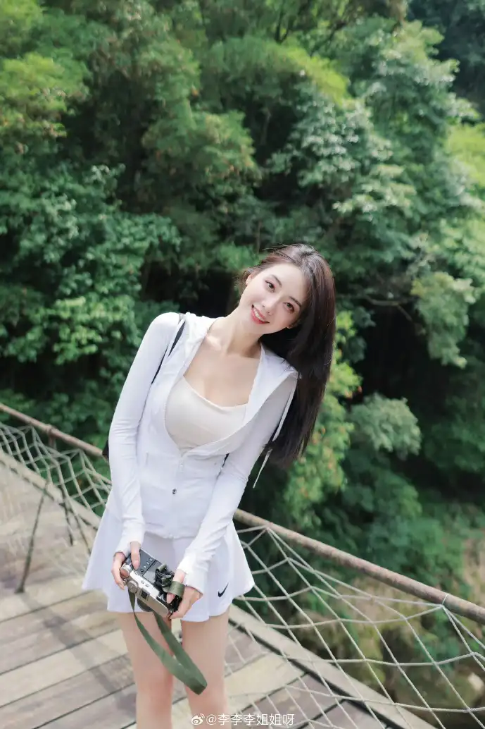 社交应用数据分析图表